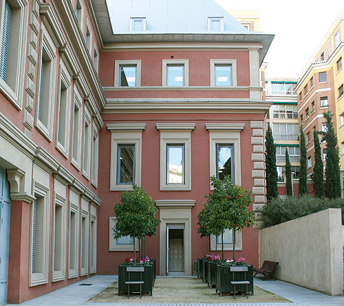 Fachada de la Biblioteca Lázaro Galdiano