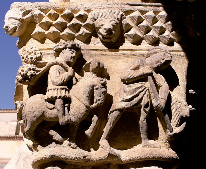 Capitel del claustro del Monasterio de Santa María la Real de Nieva (Segovia)