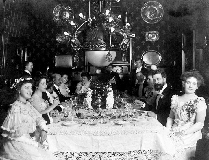 Banquete de principios del siglo XX con la presencia de José Lázaro Galdiano